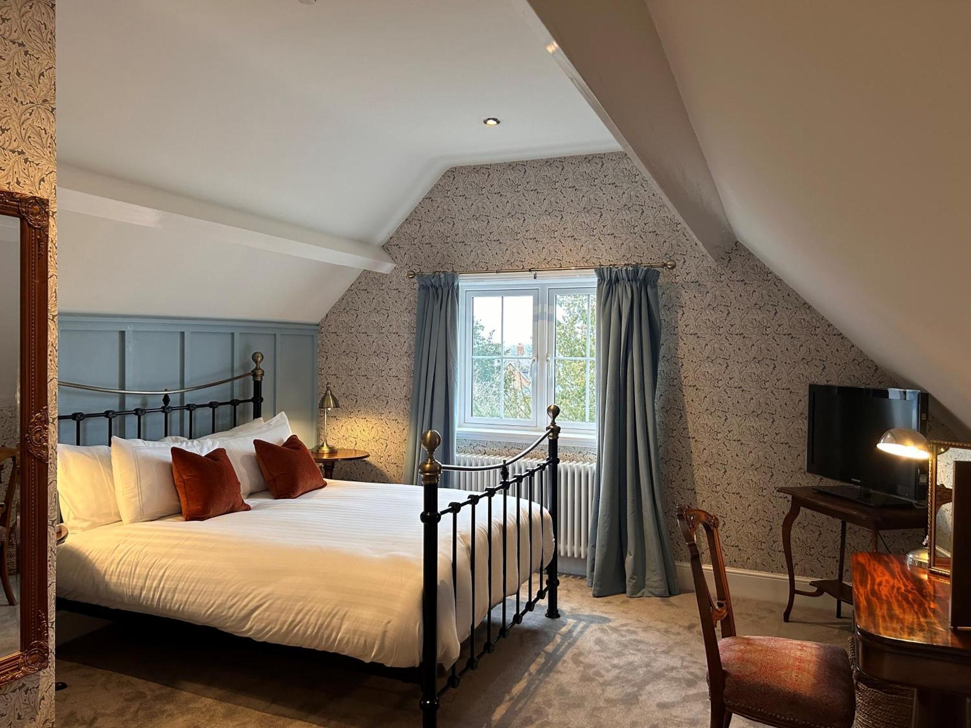 Отель Tern Hill Hall Маркет-Дрейтон Экстерьер фото